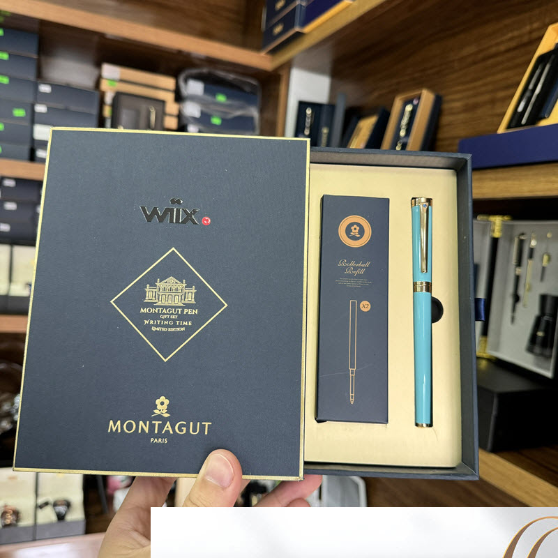 The Montagut signature pen will become a special gift for your important people.