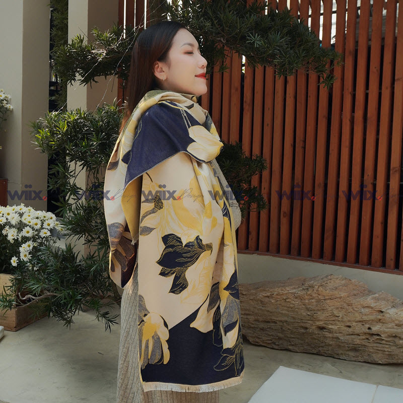 Elevate Your Elegance with the KQ-WD21 Women's Cashmere Scarf