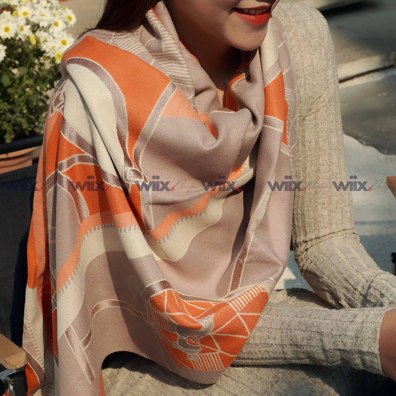 Elevate Your Style with the Exquisite Women's Cashmere Scarf KQ-WD13