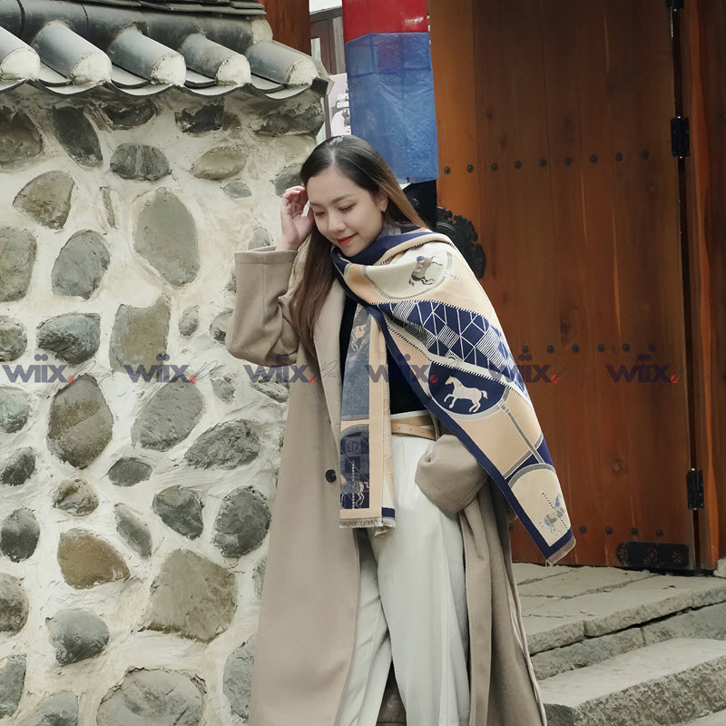 Embrace Luxury with the KQ-WD12 Women's Cashmere Scarf