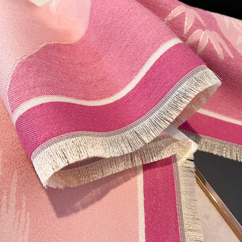 Experience Luxury with the KQ-WD23 Women's Cashmere Shawl