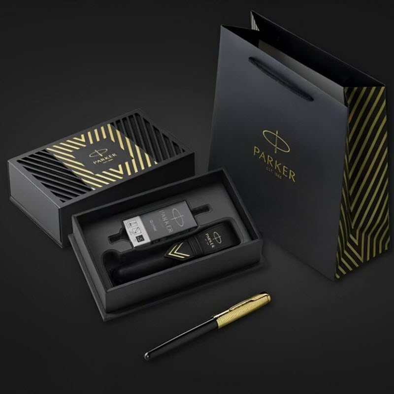 parker-premium-23k-gold-plated-fountain-pen-gift-set-2