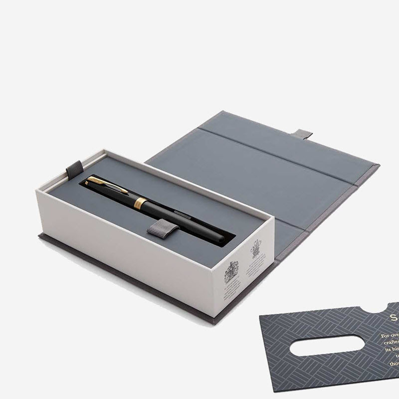 Parker Sonnet Black Lacquer GT 1931496 Luxury Rollerball Pen