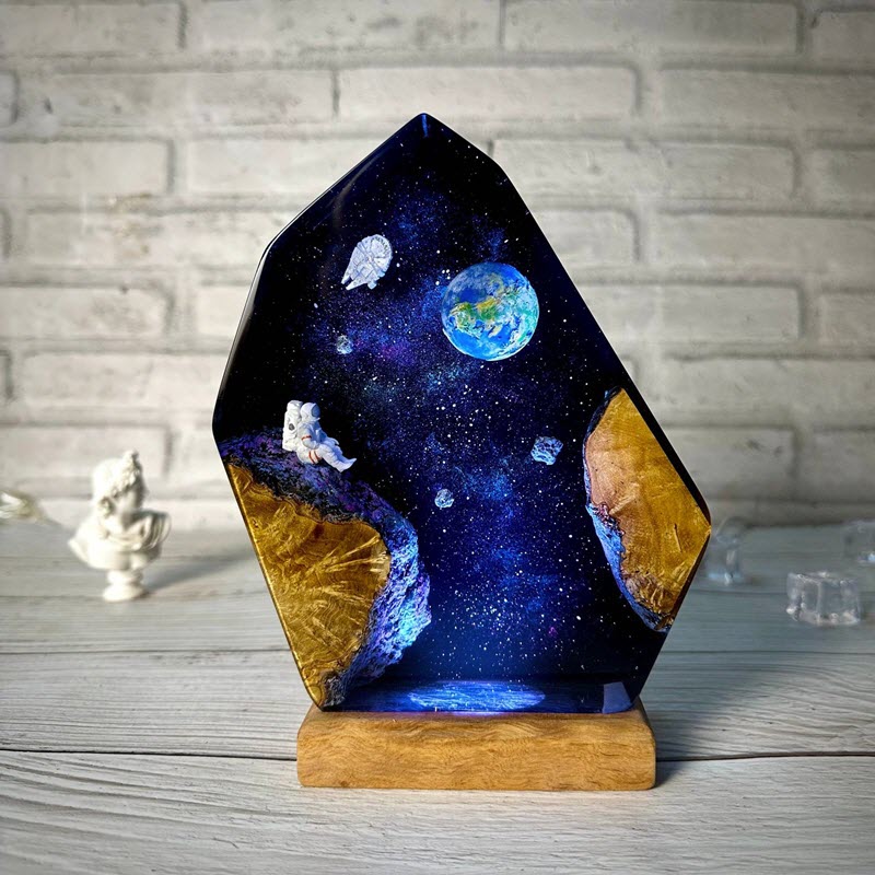epx017-premium-epoxy-resin-lamp-space-astronaut-2
