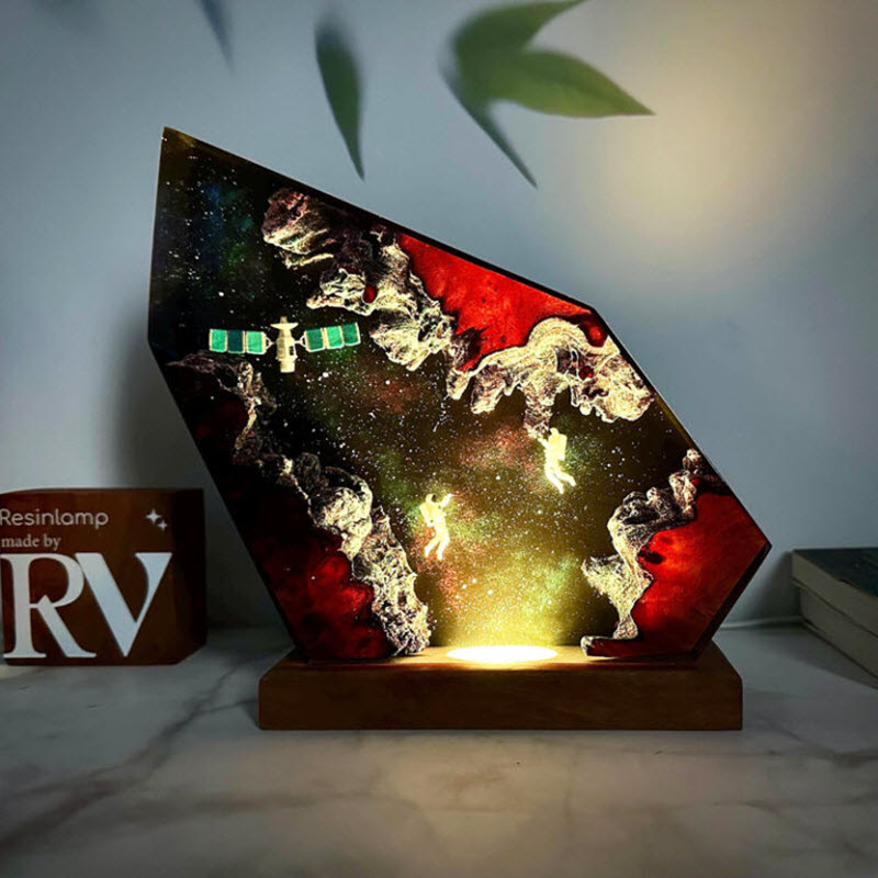 epx019-premium-astronauts-and-satellite-epoxy-lamp-4